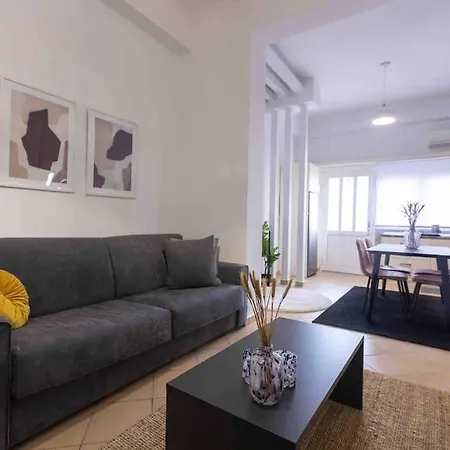 Апартаменты Feel Meteora 1bd Luxury Калампака