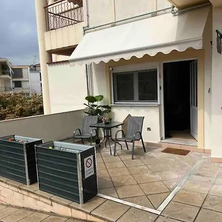 Апартаменты Feel Meteora 1bd Luxury Калампака